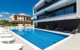 Luxury Apartments Magali 3